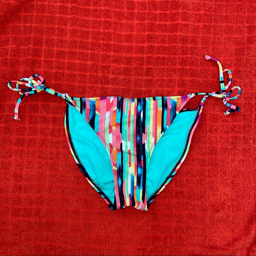 Retro Multicolor Runch Butt Bikini Bottoms Medium